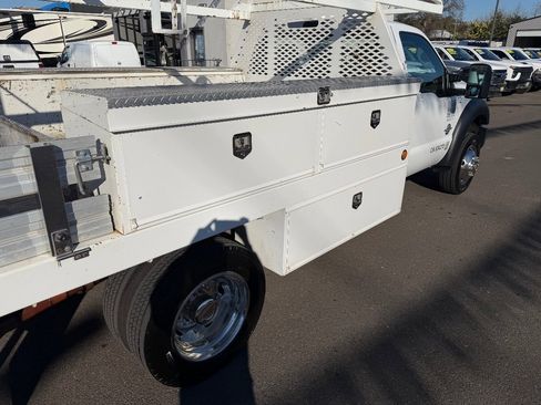 Used 2015 Ford F550 2WD Regular Cab Super Duty image 10