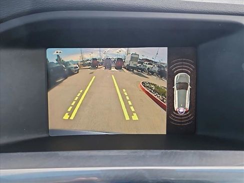 Used 2018 Volvo V60 T5 Cross Country w/ Convenience Package image 14