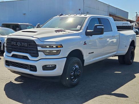 New 2026 RAM 3500 Laramie AWD/4WD image 3