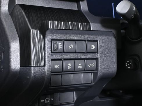Used 2025 Toyota 4Runner Platinum AWD/4WD image 26