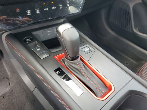 New 2025 Nissan Kicks SR image 25