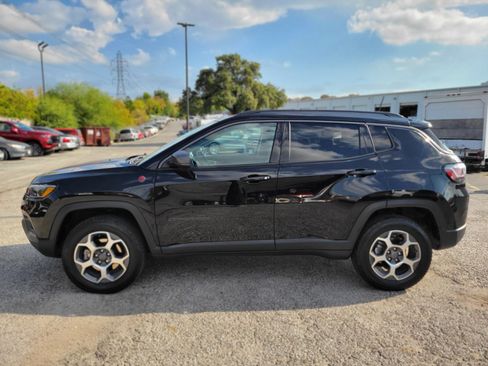 Used 2022 Jeep Compass Trailhawk w/ Trailhawk Elite Group image 7