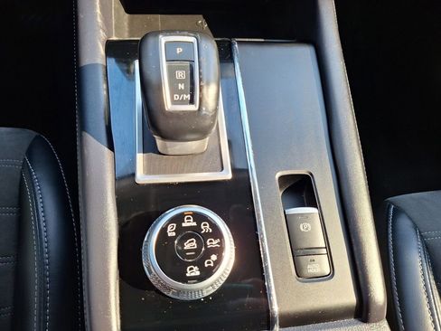 Used 2024 Mitsubishi Outlander Ralliart image 18