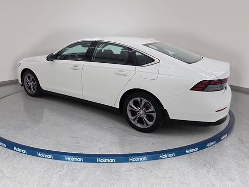 Used 2024 Honda Accord EX image 9