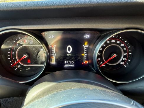 Used 2021 Jeep Gladiator Mojave w/ Cold Weather Group image 18