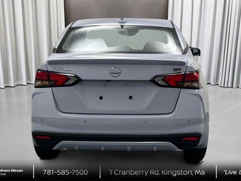 New 2025 Nissan Versa SR w/ Trunk Package image 6