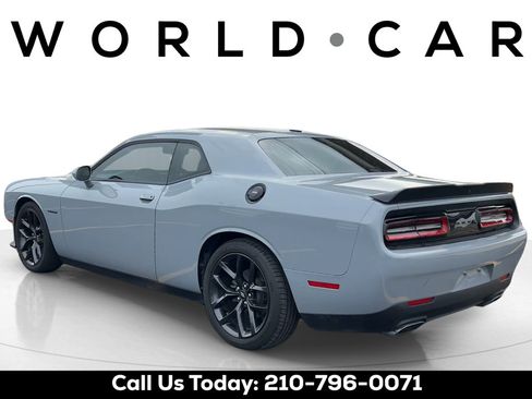 Used 2022 Dodge Challenger R/T w/ Blacktop Package RWD image 5