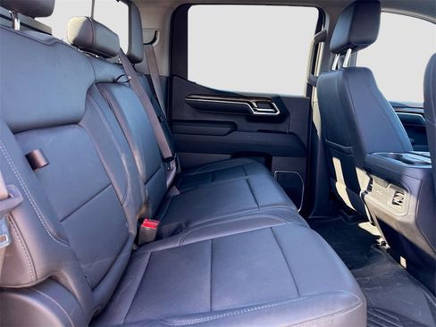 Used 2024 Chevrolet Silverado 1500 LT Trail Boss w/ LT Trail Boss Premium Package image 28