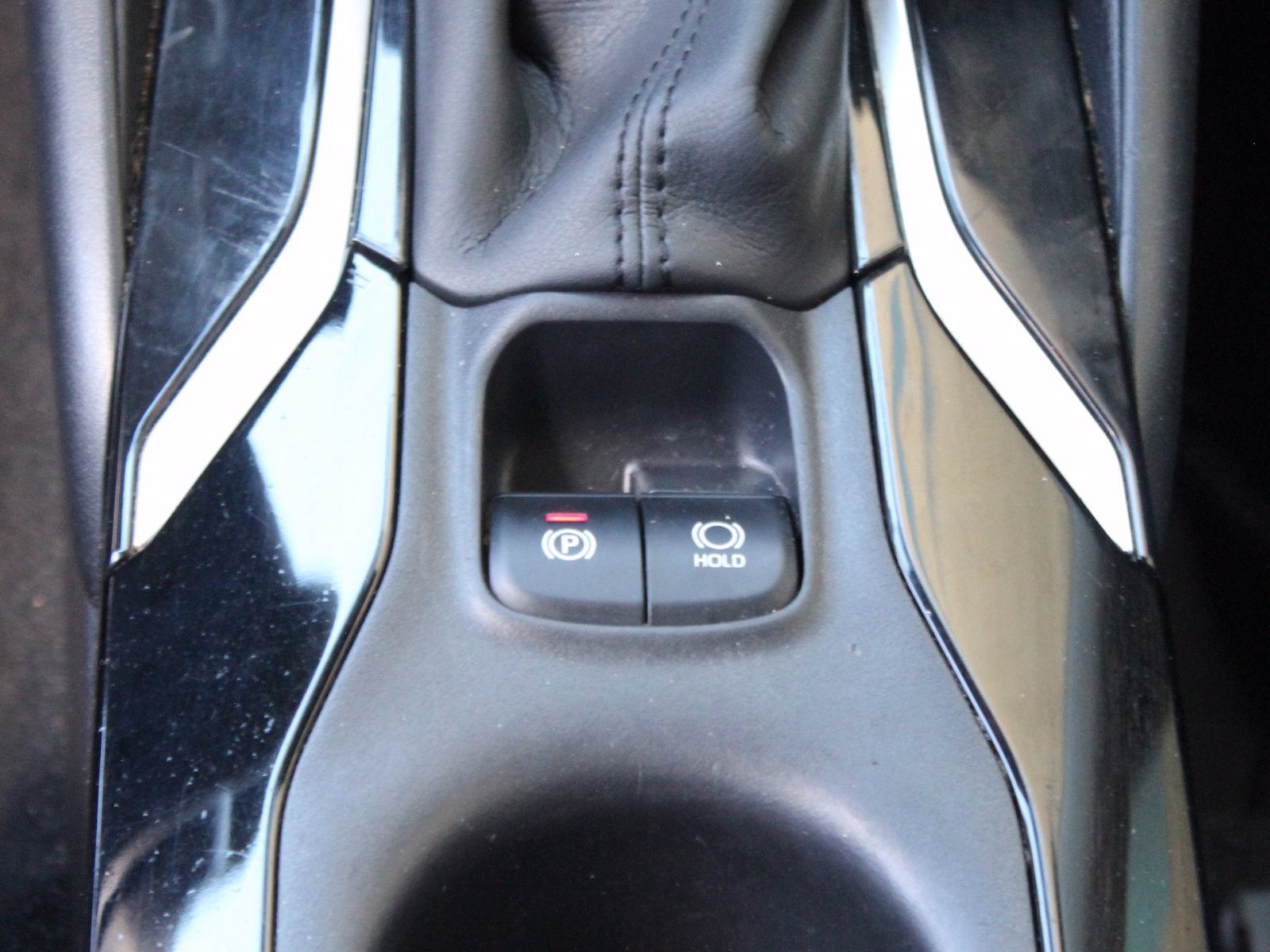Used 2021 Toyota Corolla LE w/ Carpet Mat Package (TMS) FWD image 25