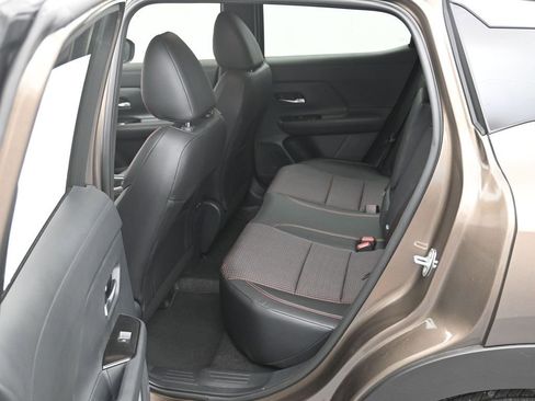 New 2026 Nissan Kicks SR image 21