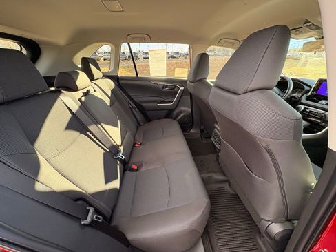 Used 2025 Toyota RAV4 LE image 28