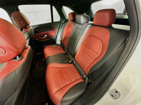 Used 2022 Mercedes-Benz GLC 300 4MATIC image 29
