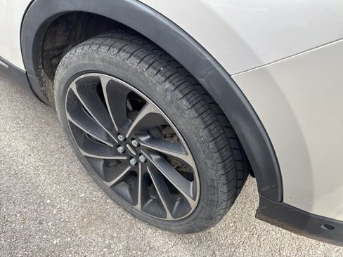 Used 2019 Lincoln Nautilus Reserve w/ Ultimate Package image 8