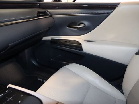 Used 2021 Lexus ES 250 w/ Premium Package image 46