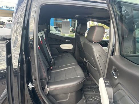 Used 2024 GMC Canyon AT4X image 31