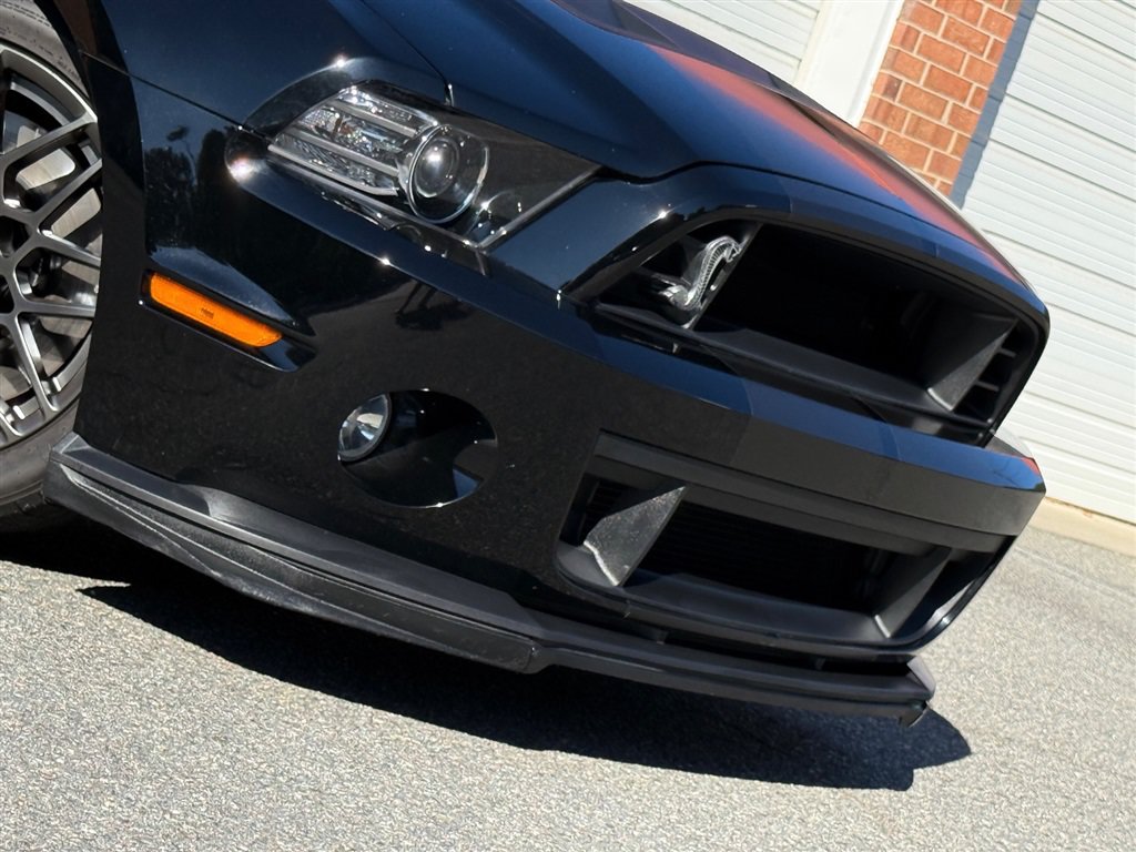 Used 2014 Ford Mustang Shelby GT500 w/ Equipment Group 821A RWD image 28