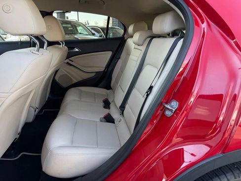Used 2018 Mercedes-Benz GLA 250 4MATIC image 34