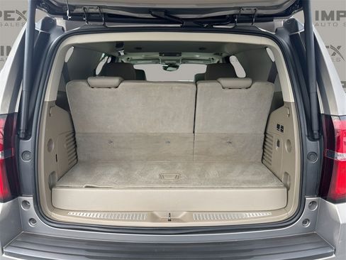 Used 2017 Chevrolet Tahoe LT w/ LT Signature Package image 32