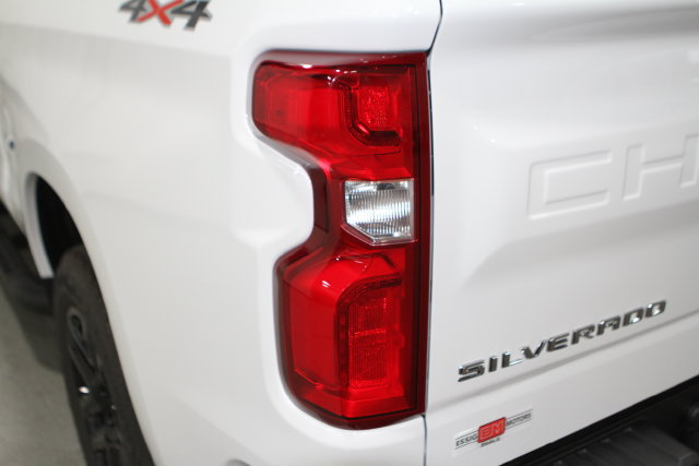 Used 2026 Chevrolet Silverado 1500 RST w/ RST Select Package AWD/4WD image 34
