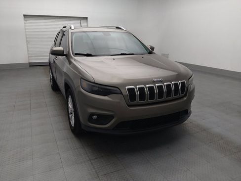 Used 2019 Jeep Cherokee Latitude w/ Popular Appearance Group FWD image 14