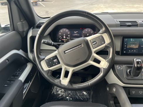 Used 2023 Land Rover Defender 110 X-Dynamic SE AWD/4WD image 9