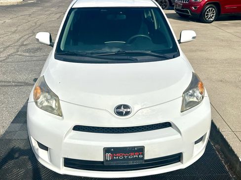 Used 2013 Scion xD image 9