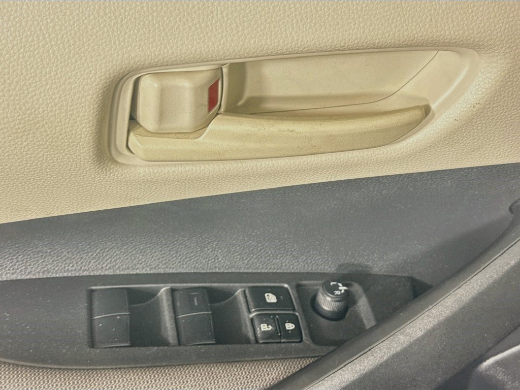 Used 2023 Toyota Corolla LE FWD image 22