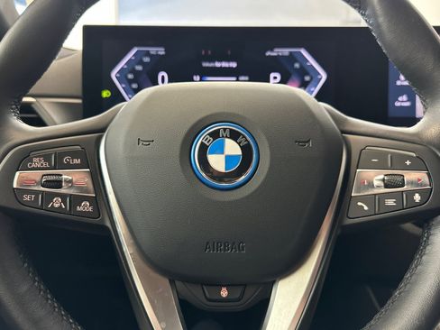 Used 2023 BMW i4 eDrive35 RWD image 10