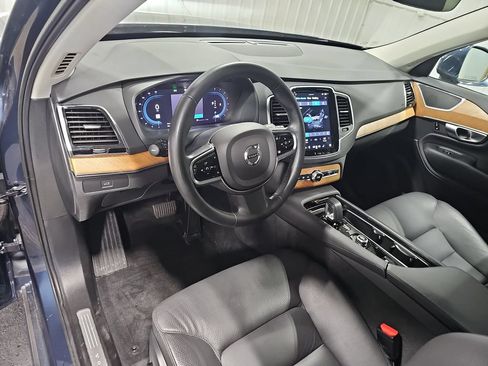 Used 2023 Volvo XC90 B6 Plus w/ Protection Package AWD/4WD image 16