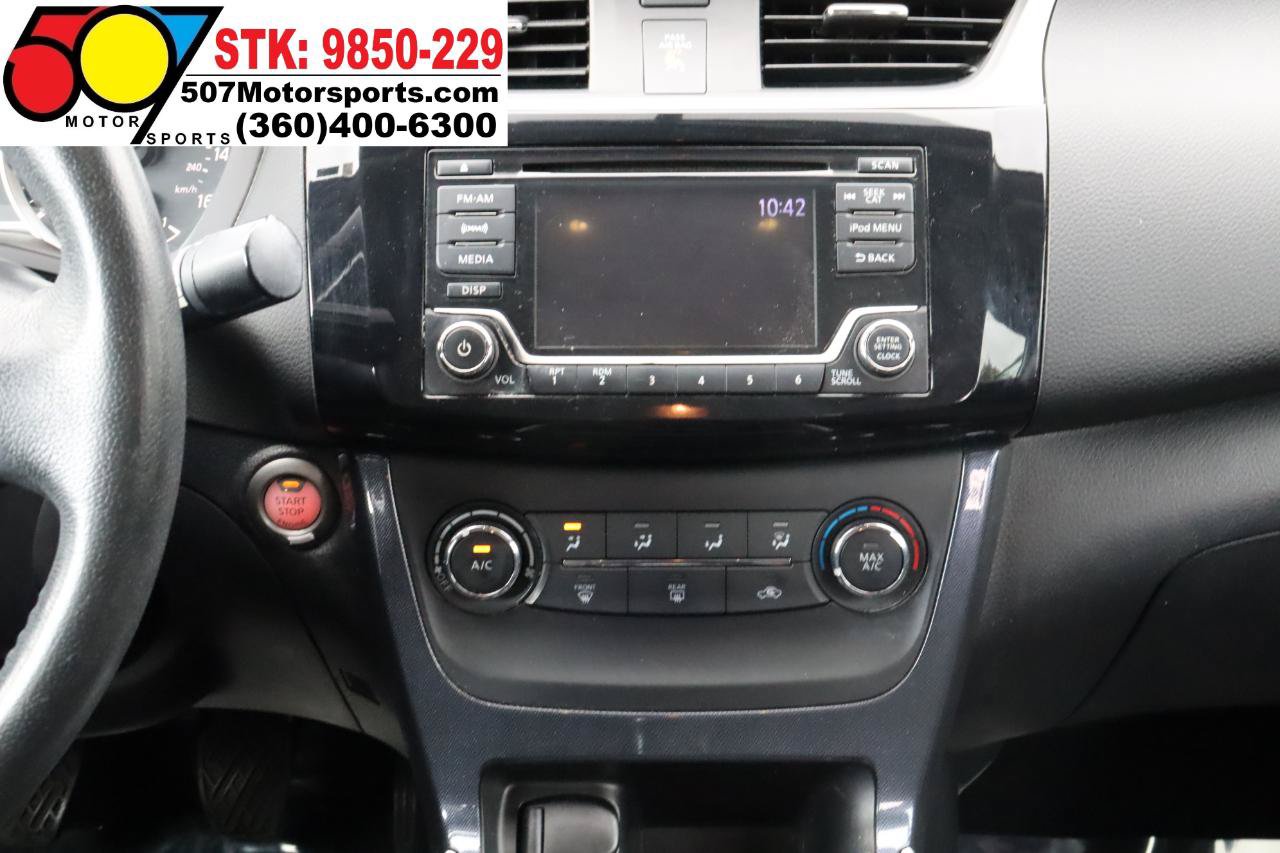 Used 2017 Nissan Sentra SR Turbo w/ SR Midnight Edition FWD image 19