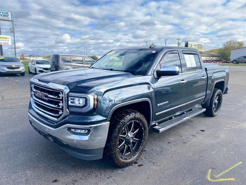 Used 2018 GMC Sierra 1500 SLT w/ Enhanced Driver Alert Package image 5