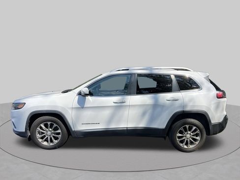 Used 2019 Jeep Cherokee Latitude Plus FWD image 4