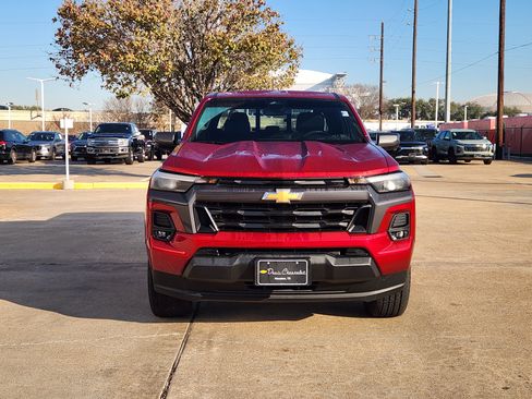 Used 2023 Chevrolet Colorado LT w/ LT Convenience Package III image 3