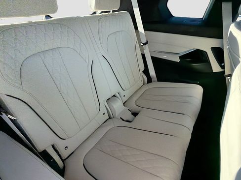 New 2026 BMW ALPINA XB7 AWD/4WD image 21
