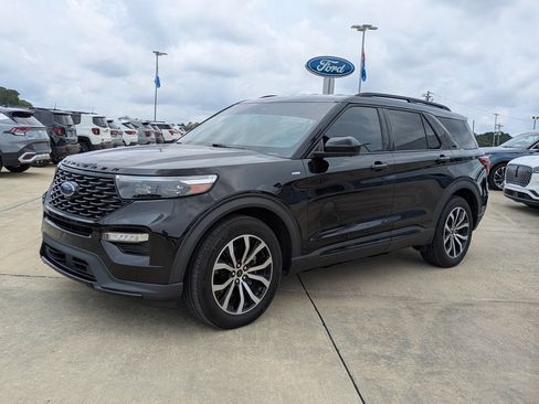 Used 2022 Ford Explorer ST-Line RWD image 4