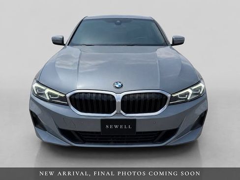 Used 2023 BMW 330i Sedan w/ Premium Package RWD image 2