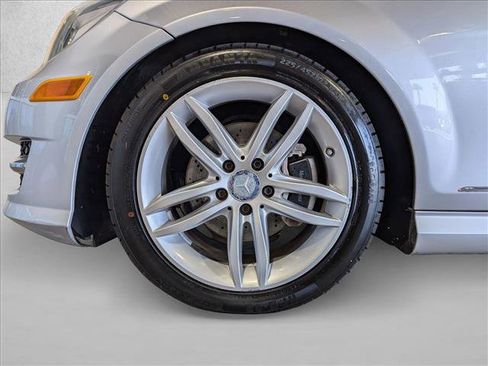 Used 2014 Mercedes-Benz C 250 Sedan image 25