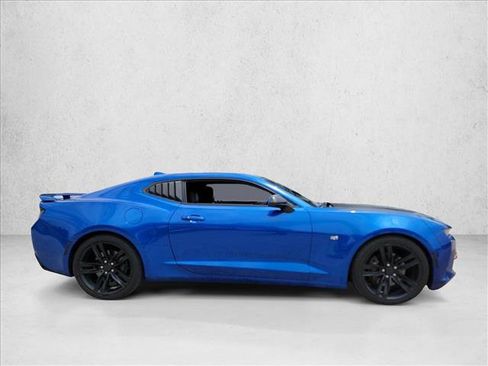 Used 2016 Chevrolet Camaro SS RWD image 4