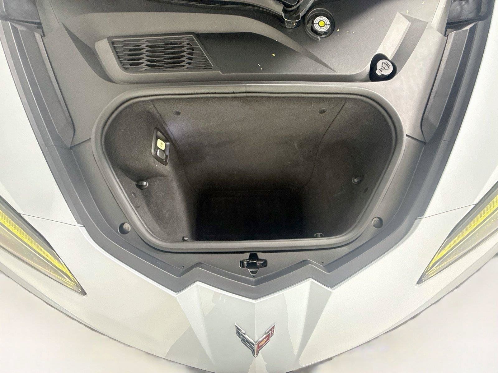 Used 2021 Chevrolet Corvette Stingray Preferred Cpe w/ Z51 Performance Package RWD image 23