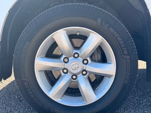 Used 2017 Lexus GX 460 image 41