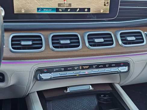 Used 2021 Mercedes-Benz GLE 350 4MATIC image 24