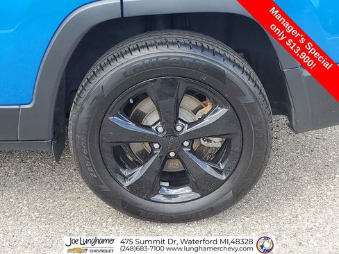 Used 2020 Jeep Cherokee Latitude Plus AWD/4WD image 33