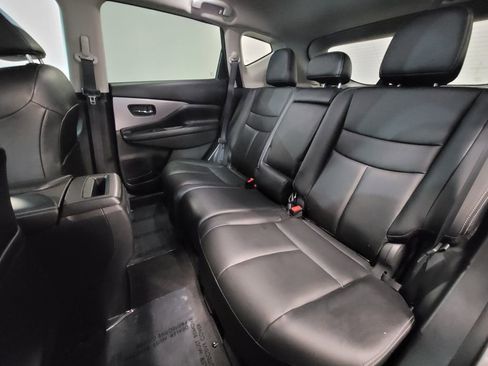 Used 2023 Nissan Murano SV image 9