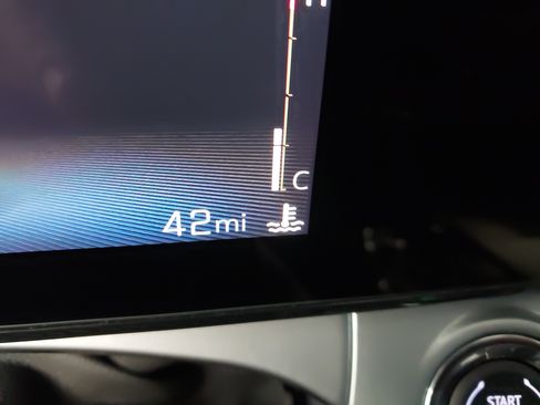 Used 2025 Chevrolet Trax LT w/ Driver Confidence Package FWD image 20