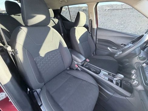 Certified 2024 Nissan Kicks SV image 27
