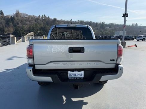 Certified 2023 Toyota Tacoma TRD Off-Road w/ Technology Package image 10
