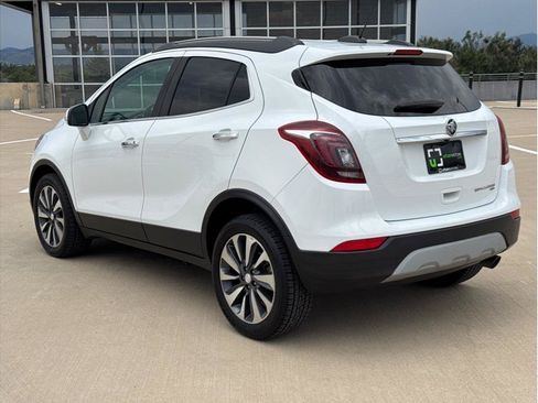 Used 2019 Buick Encore Essence AWD/4WD image 5