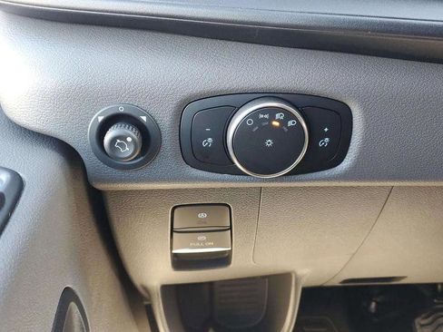 New 2026 Ford Transit 250 148 Medium Roof RWD image 33