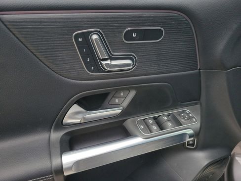 Certified 2026 Mercedes-Benz GLB 250 image 17
