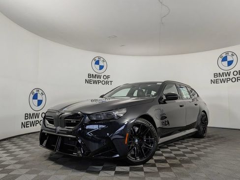 New 2027 BMW M5 Touring AWD/4WD image 1